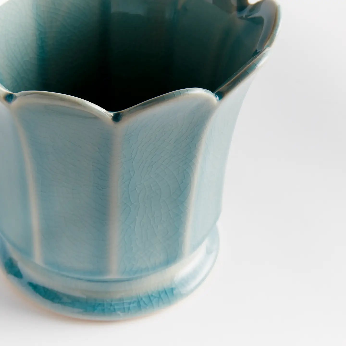 Footed Small Pot
