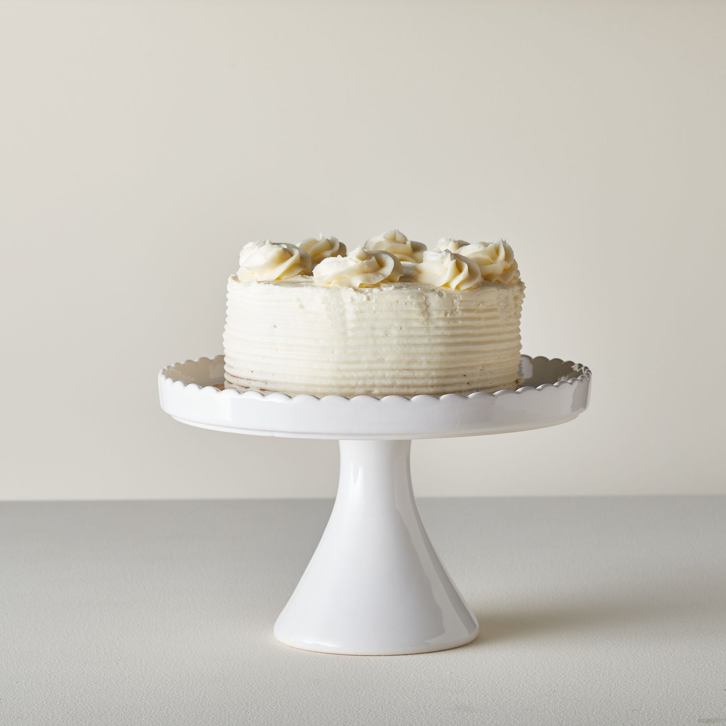 Scallop Edge Pedestal